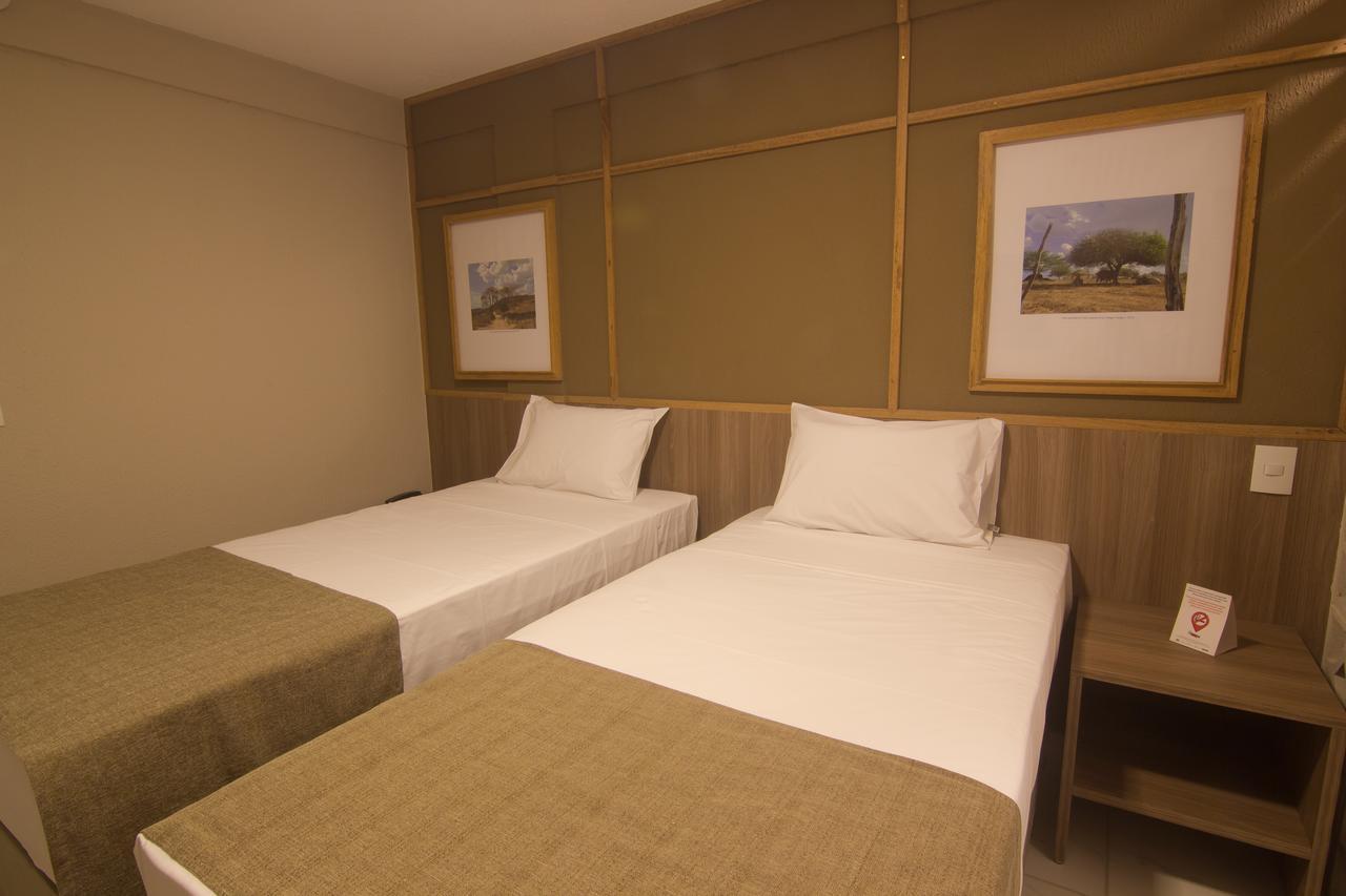 Hotel Privillege Santana do Ipanema Екстериор снимка